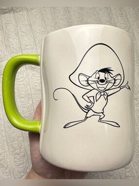 NWOT - Rae Dunn Looney Tunes Mug